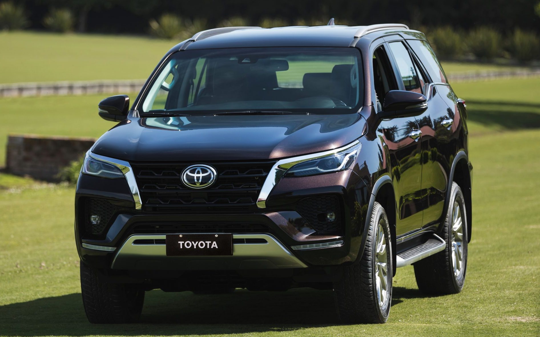 toyota hilux sw4