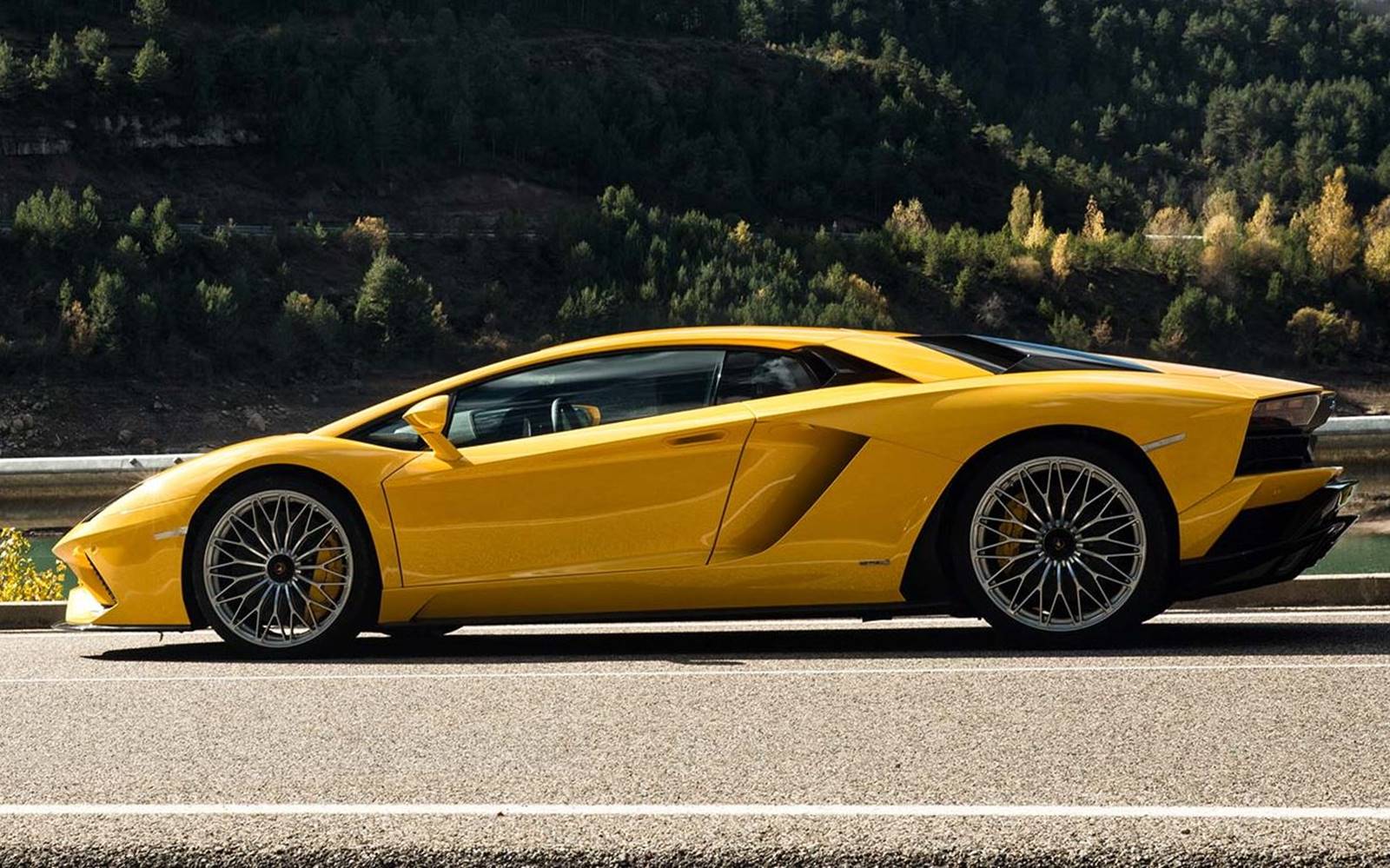 lamborghini aventador