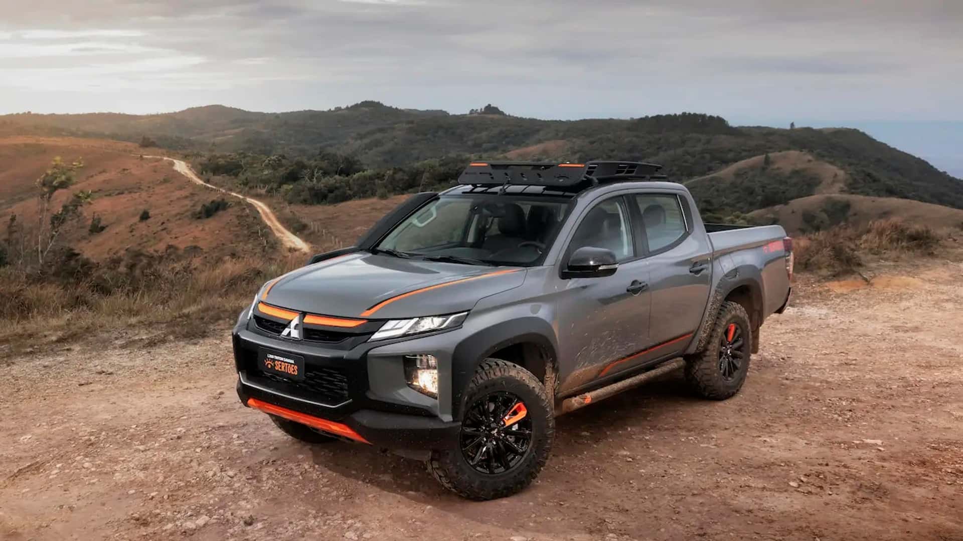 Mitsubishi L200 Triton Savana Sertões 2024