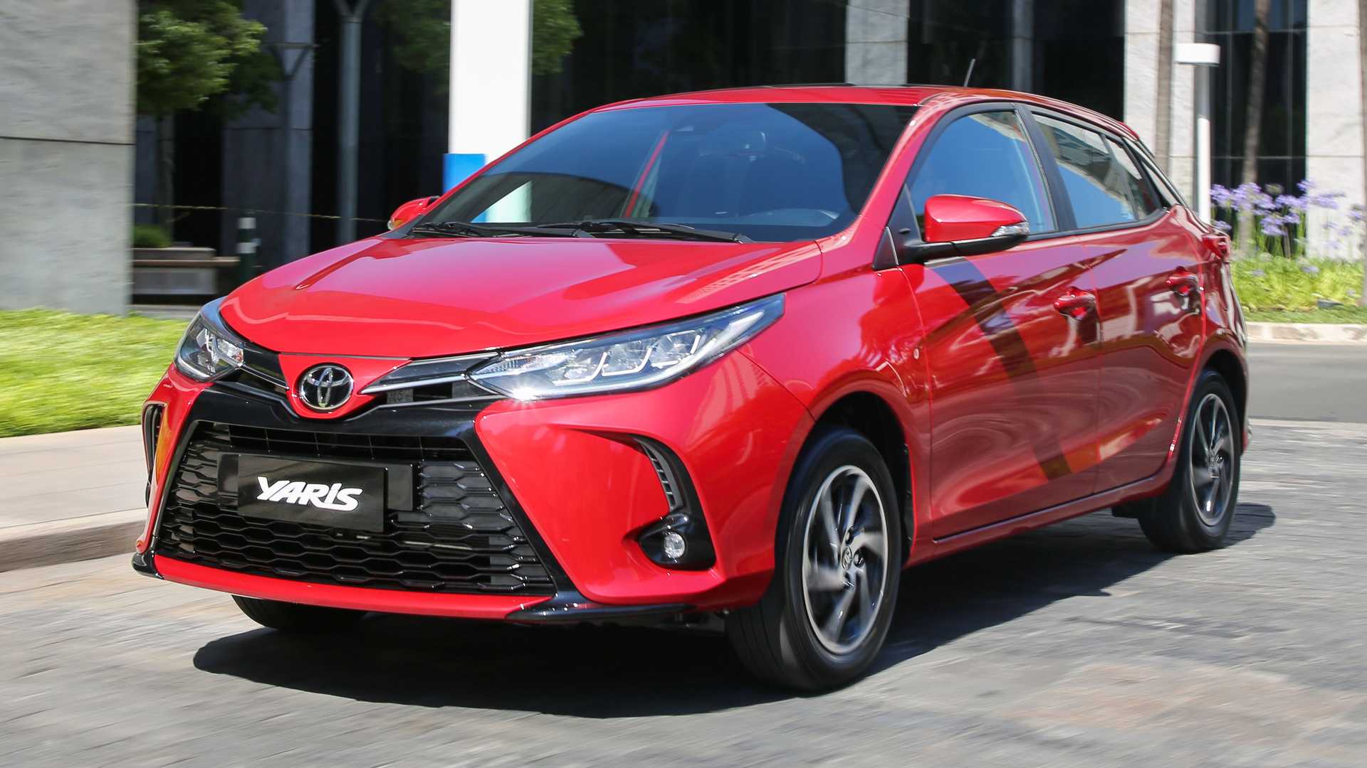 Toyota Yaris Hatch preço