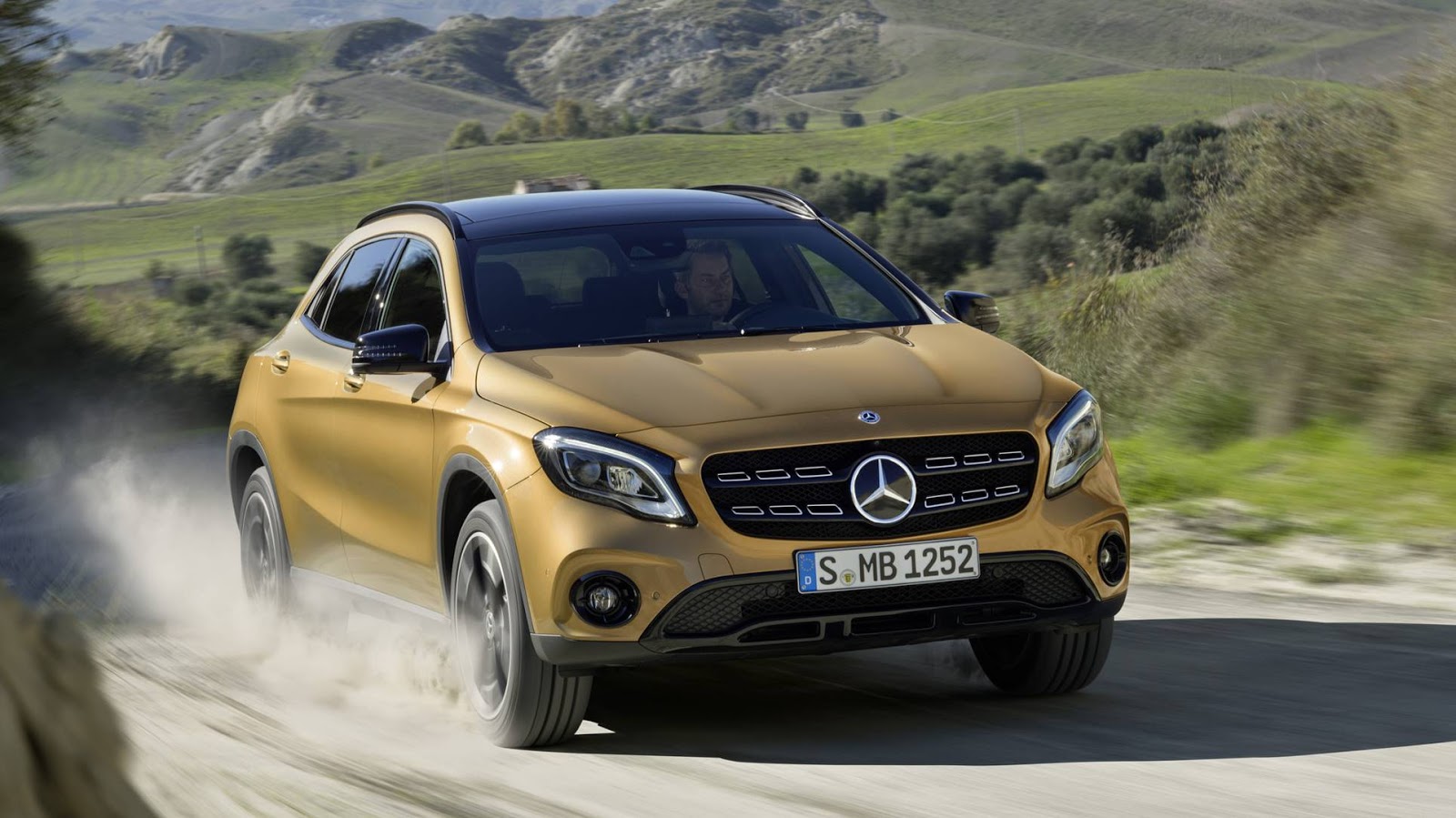 mercedes-benz gla 200