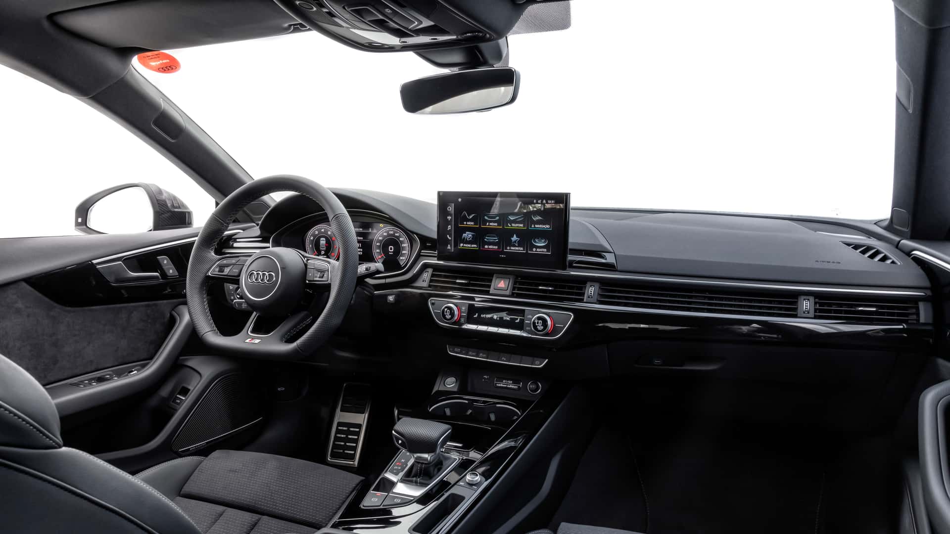 Audi A5 Carbon Edition interior