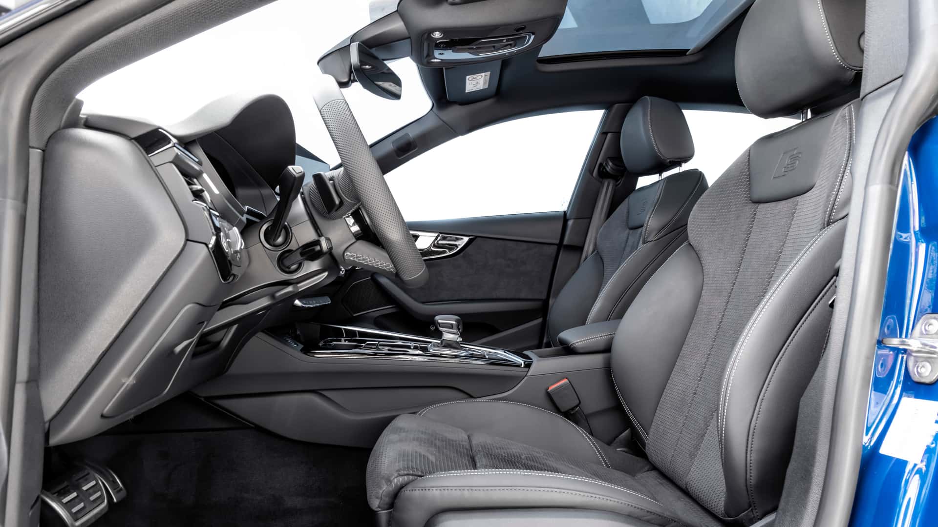 Audi A5 Carbon Edition interior