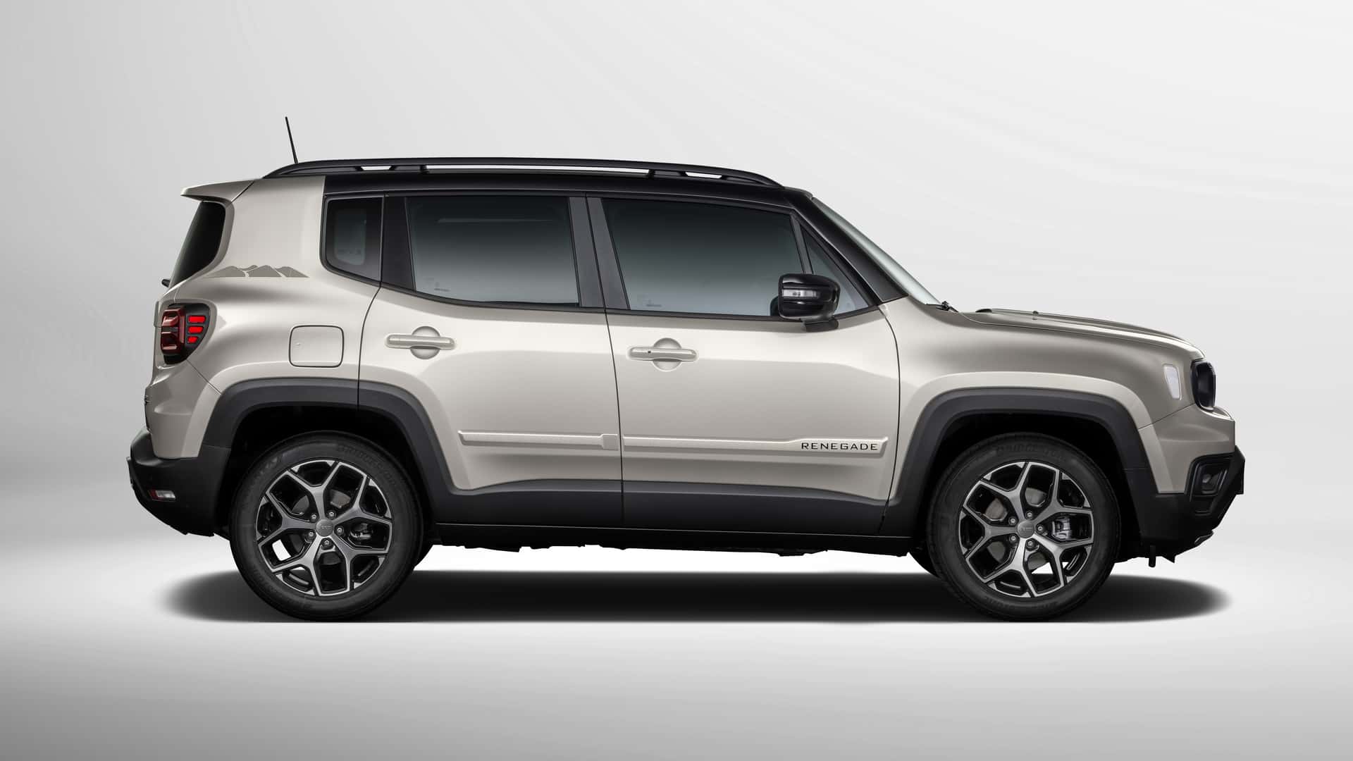 jeep renegade sahara 2025