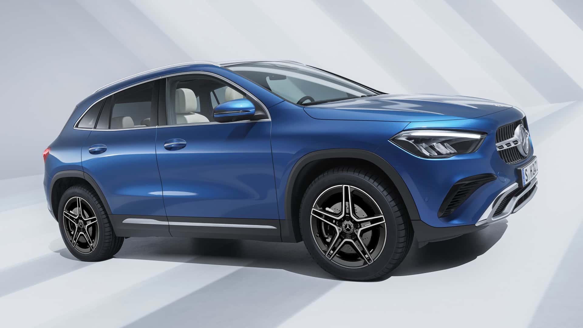 mercedes benz gla 200 progressive 2025